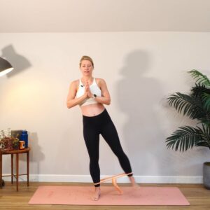 Hollie Leading Glute Workout